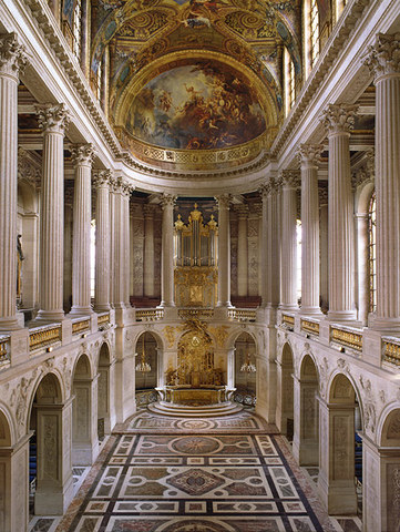 Louis adds the Royal Chapel to the Palace of Versailles