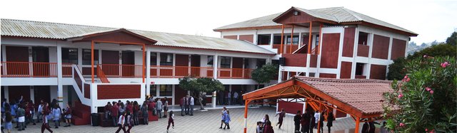 ¿when was albert Eisnten to the university?