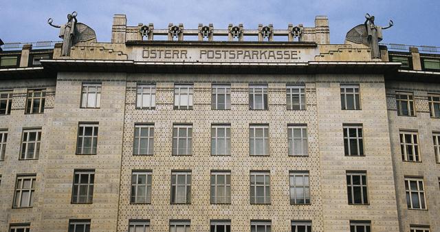 Österreichische Sparkasse de Viena (Caja Postal Austriaca) por Otto Wagner.