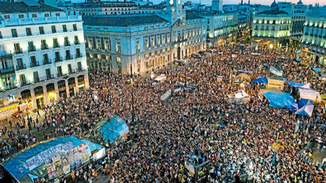 Inicio del movimiento conocido como 15-M