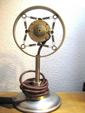 Microphone