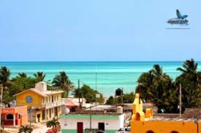 Se concecionan tierras a las companías agrícolas de El Cuyo y la Hacienda Santa María