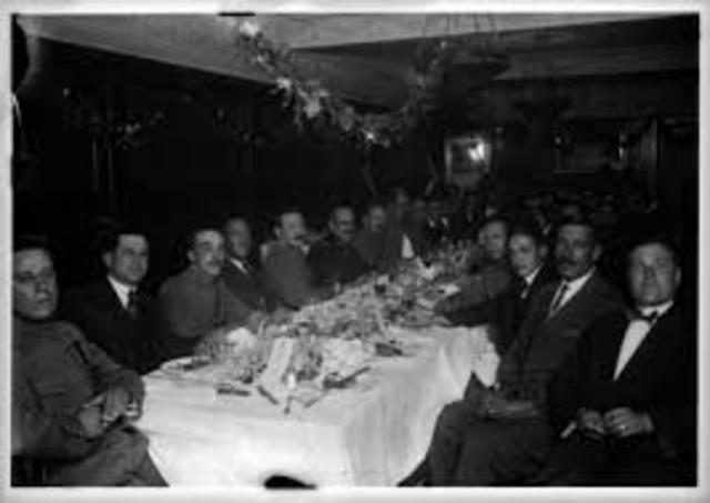 Entre de Santa Cruz de Bravo a los mayas y es nombrado Carlos A. Vidal, Gobernador y jefe militar del territorio