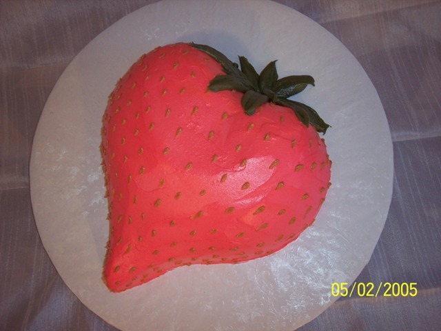 Simon sets up Alice into believing lance likes her