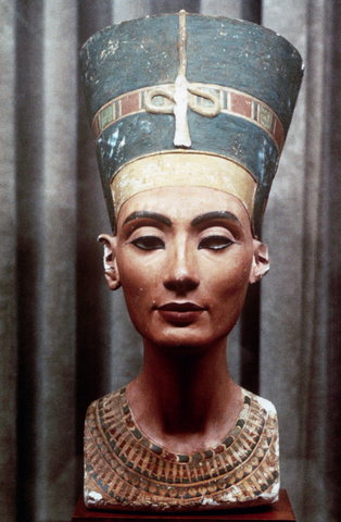 Nefertiti, Berlín
