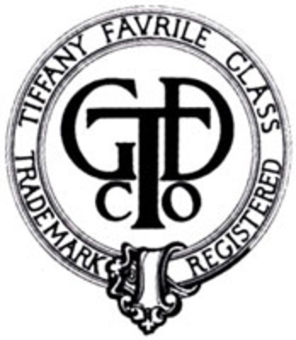 Se funda la Tiffany Glass Company.