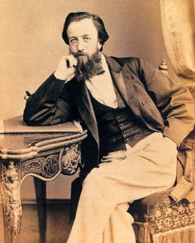 Nace Christopher Dresser