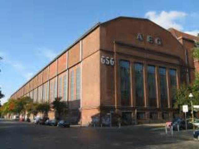 Se Funda la AEG (Compañía General de Electricidad)