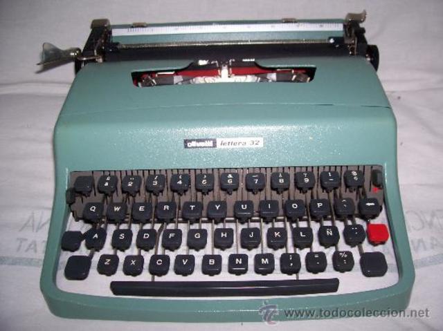 Maquina de escribir Olivetti