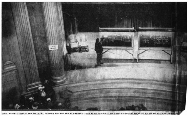 Se funda el programa de Diseño Industrial en Pittsburgh.