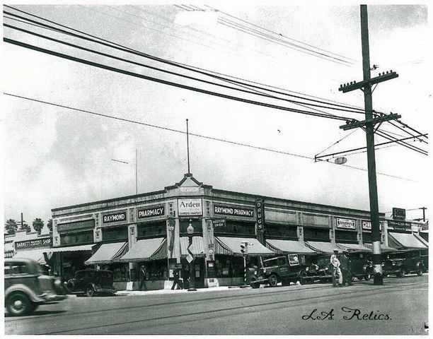 Pasadena, California abre escuela de diseño.