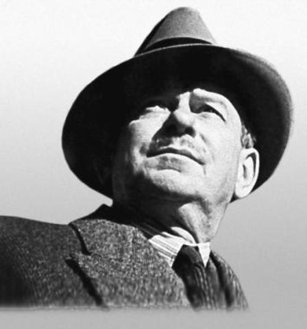 Nace Walter Dorwin Teague