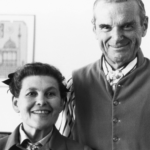 Nace Charles Eames