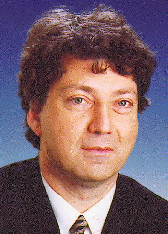 Pető Iván, a párt új elnöke