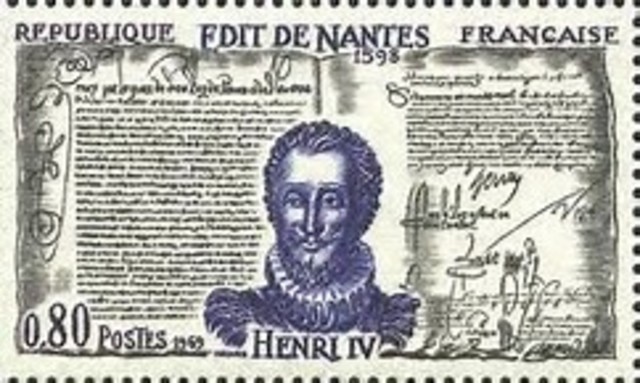 Louis cancels Edict of Nantes