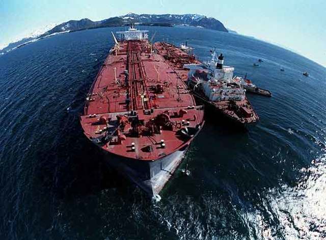 PETROLEIG DEL EXXON VALDEZ -ALASKA-