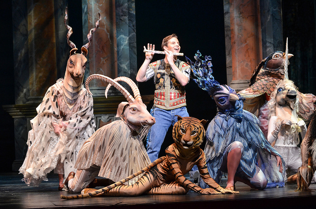 He succesfully shows ``the Magic flute´´opera