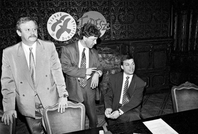 Felvétel kérvényezése a Liberális Internacionáléba