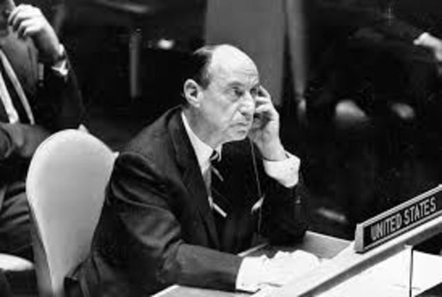 Adalai Stevenson at the UN .
