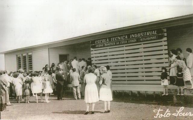 Uma escola técnica estadual para São Chico