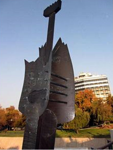 Árbol de bronce-Mario Irarrázaval