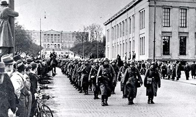 Danmark och Norge ger upp