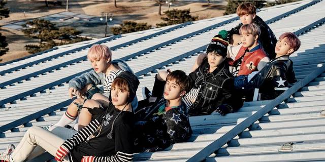 Álbum extendido "Wings: You never walk alone"