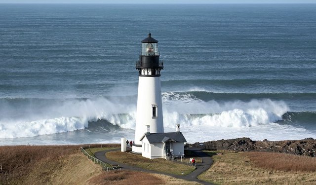 Powered light house