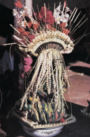 Offering with Cili-Shaped Crown