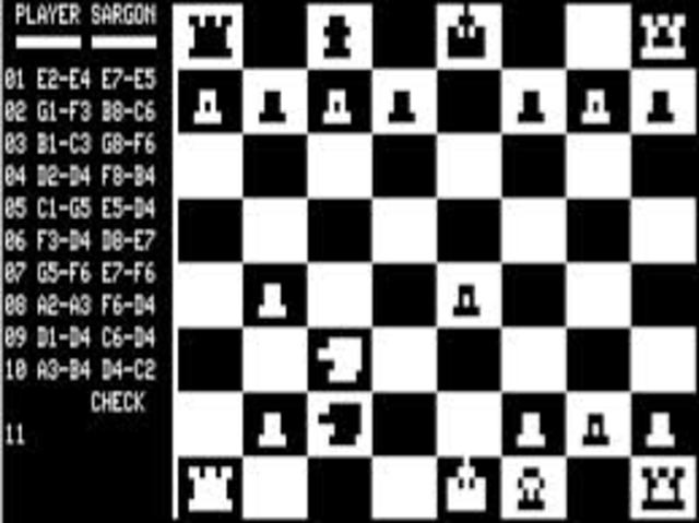 Primer programa de ajedrez por computadora