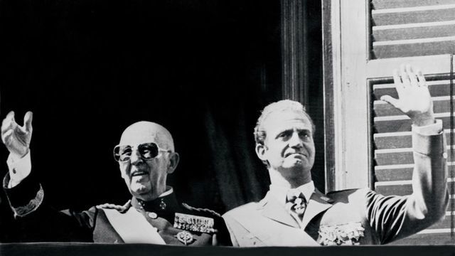 Franco nombra a Juan Carlos de Borbón como su sucesor en la jefatura del Estado