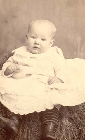 Mary (Polly) Hutchinson is born