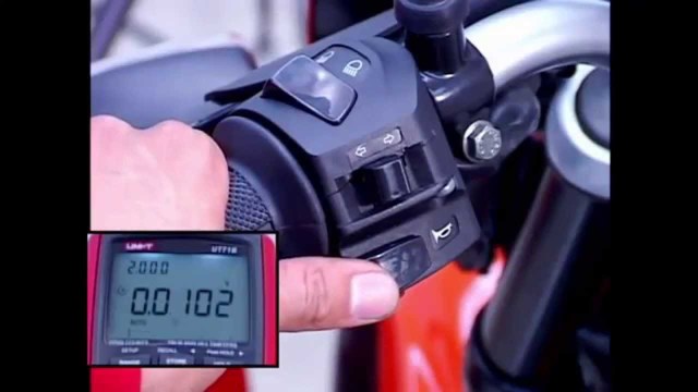 Motocicletas con media gama de tecnología