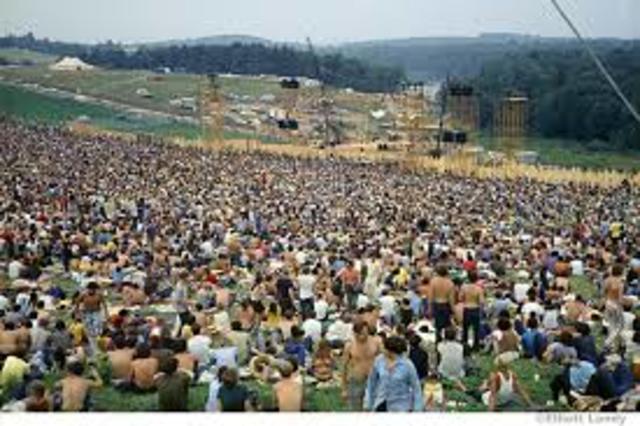 Woodstock festival against vietnam war