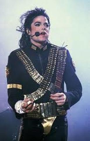 Michael Jackson dies