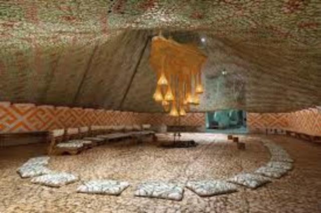 CanoeKeneJaguarPataLampLight