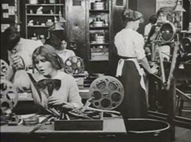 COMMERCIAL MOTION PICTURES