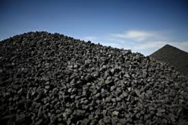 Se comienza a utilizar el carbón.