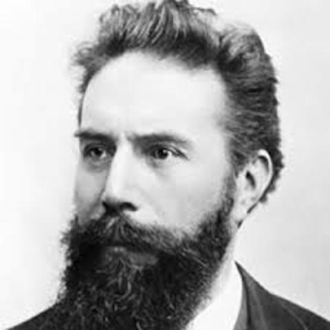 Wilhelm Rontgen scopre i raggi X