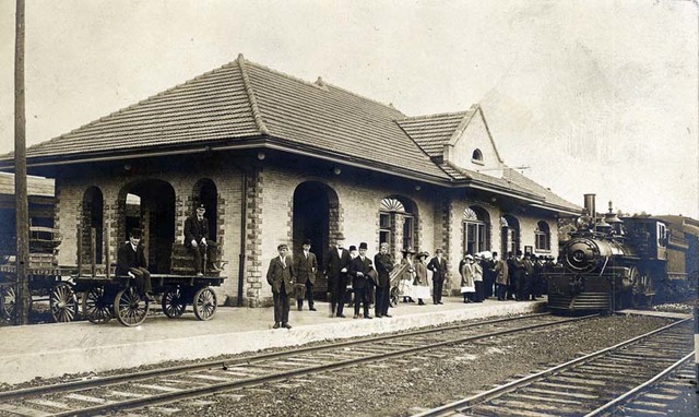 Polly arrives in Regina