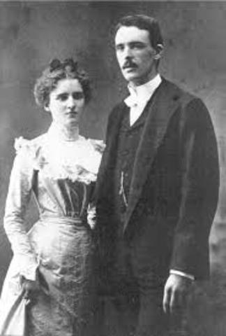 John and Jessie get married