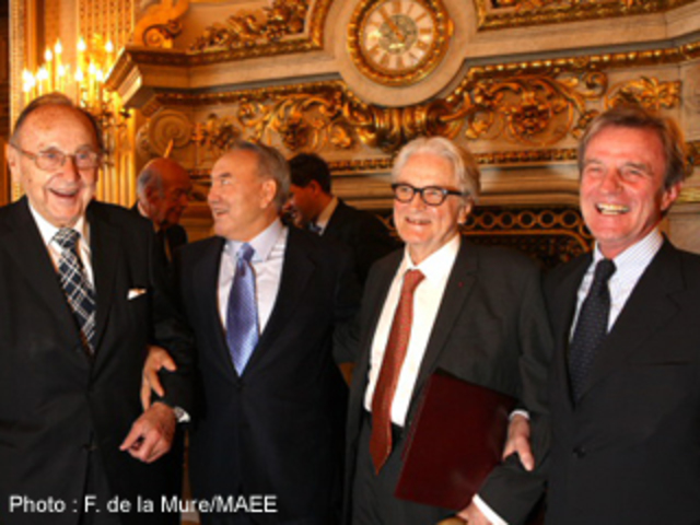 Firma de la Carta de Paris