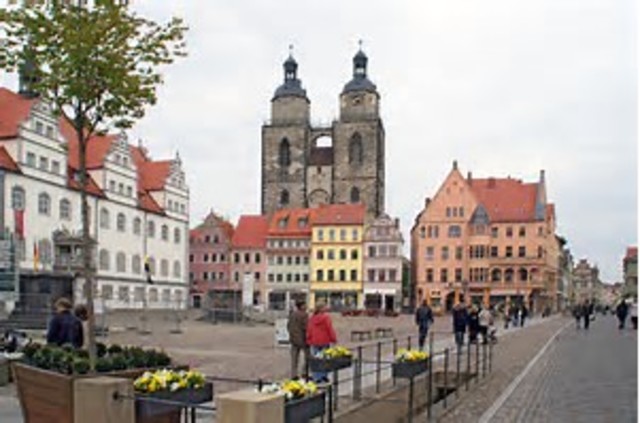 Begins studying at Lutherstadt Wittenburg