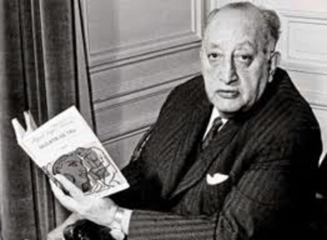 Recibe Título de abogado y Premio para tesis