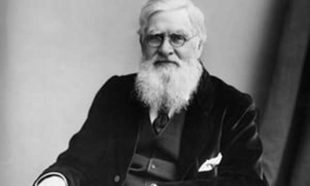 Biografía de Alfred Russel Wallace