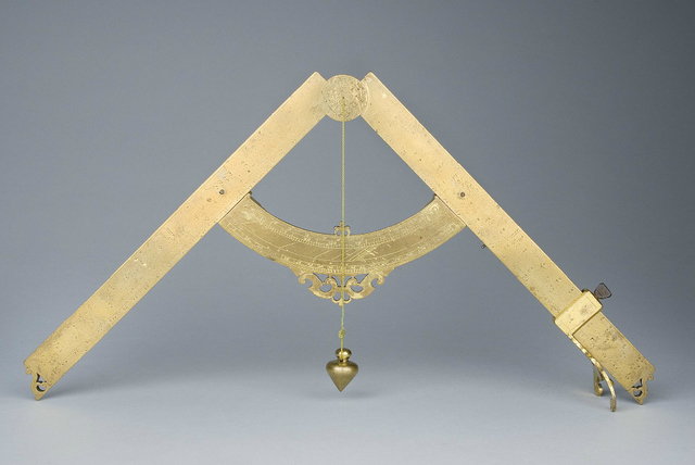 Galileo improves the military compass