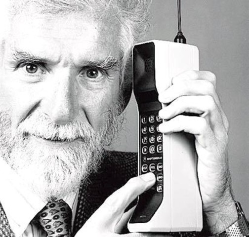 Primer llamada del teléfono movil.