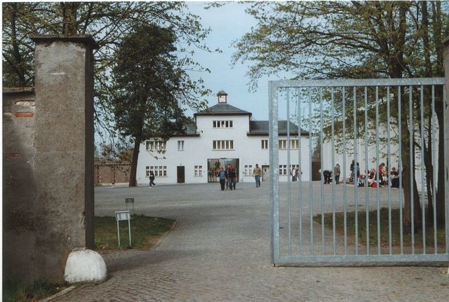 Empiezan las funciones del campo de concentración Sachsenhausen