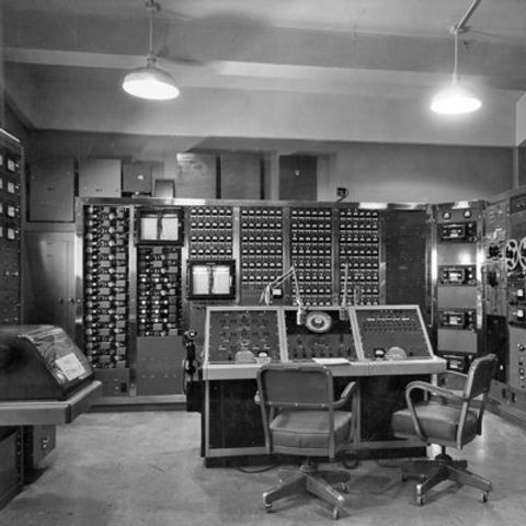 The Cold War hits the computer