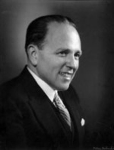 Ingresó al Ministerio de RE.